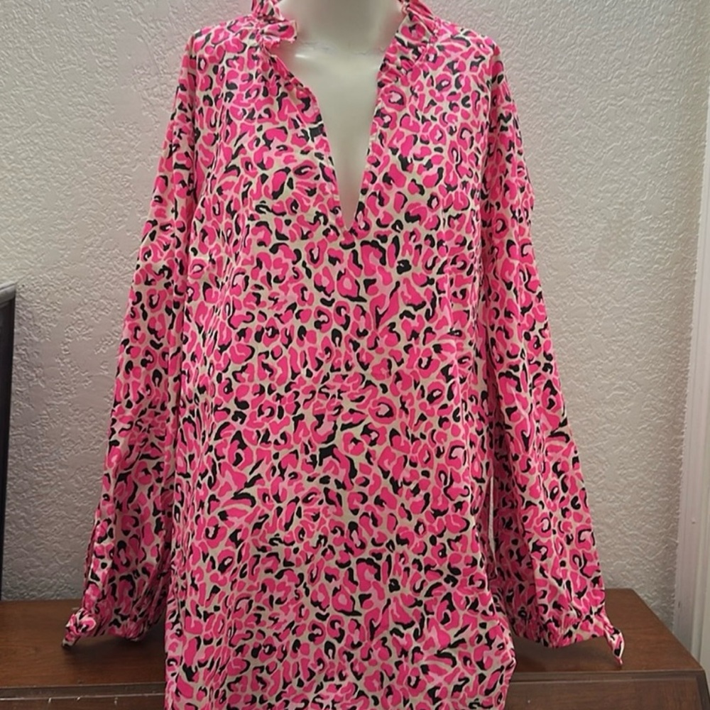 Stylish Lily Pulitzer Pink Leopard Print Women's Top